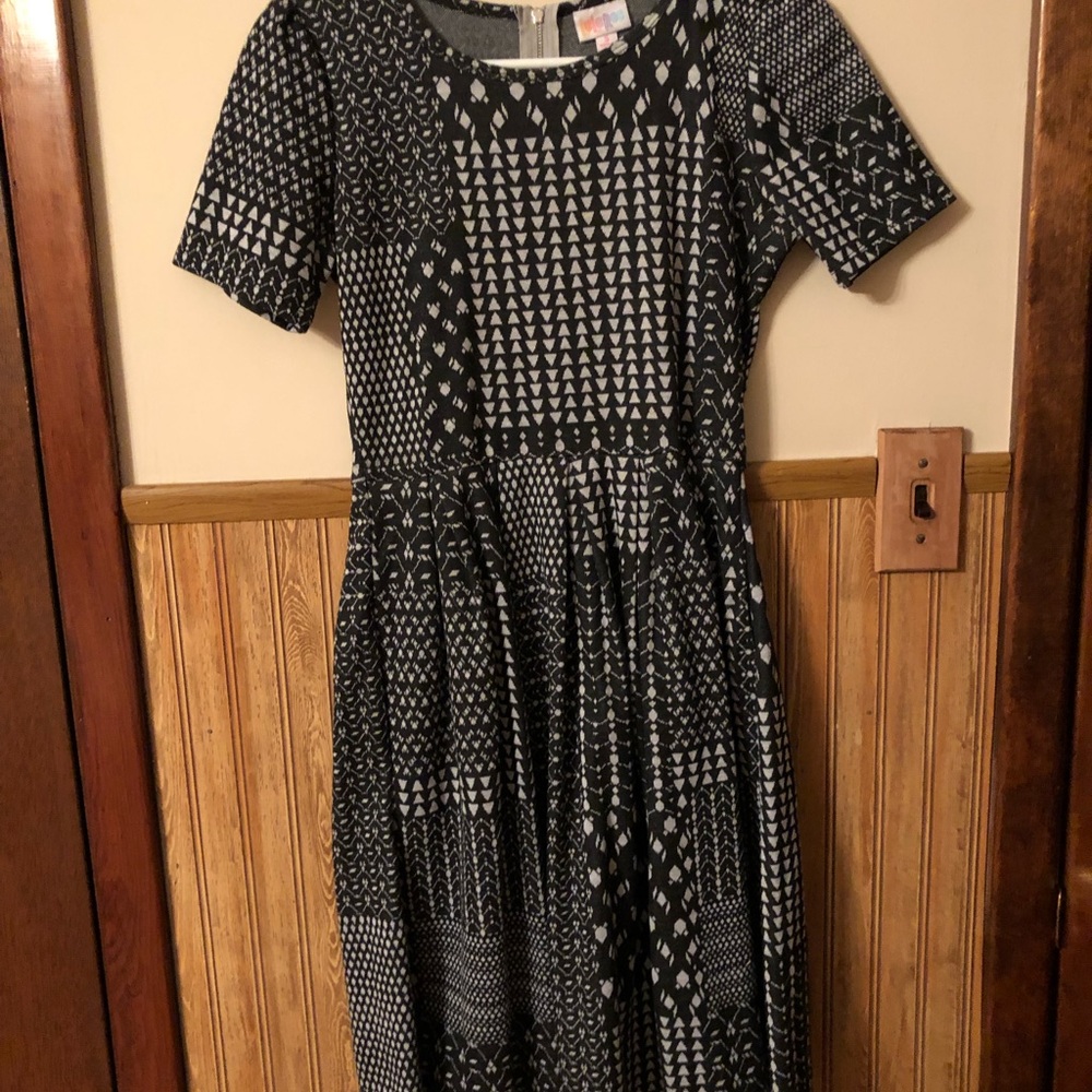 Lularoe Amelia